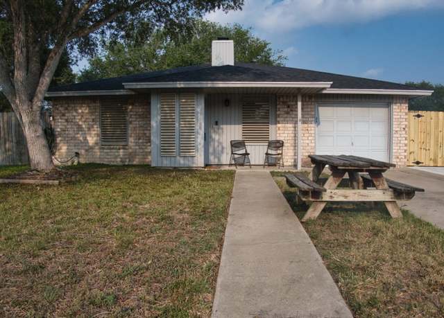 Property at 2850 Tuscarora Dr, Corpus Christi, TX 78410, 3 beds, 2 baths