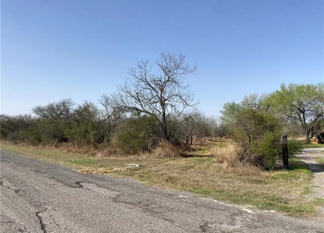 Property at 8736 County Road 618, Skidmore, TX 78389
