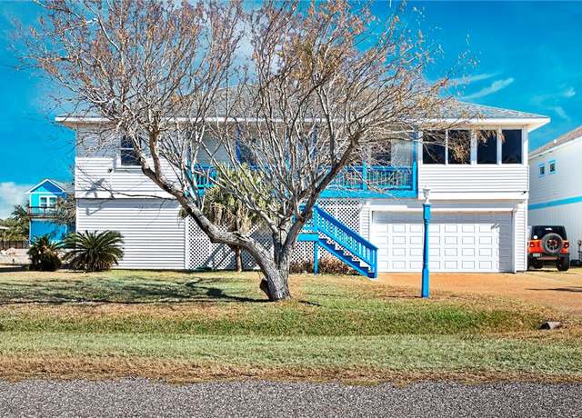 Property at 39 Front St, Rockport, TX 78382, 5 beds, 3 baths