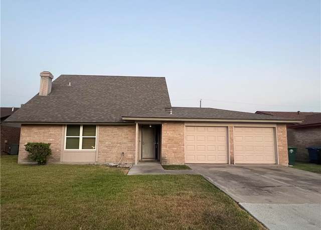 Property at 5730 Crestwood Dr, Corpus Christi, TX 78415, 3 beds, 2 baths