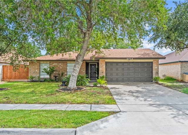 Property at 5213 Inverness Dr, Corpus Christi, TX 78413, 4 beds, 2 baths
