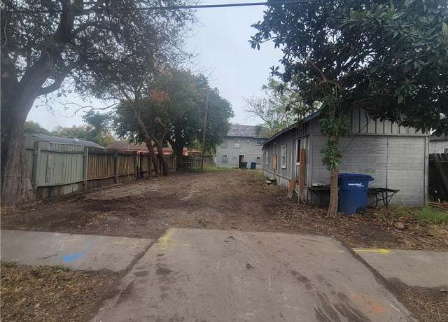 Property at 710 16th St, Corpus Christi, TX 78401, 1 bed, 1 bath