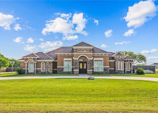 Property at 221 Deer Meadows Dr, Alice, TX 78332, 4 beds, 3.5 baths