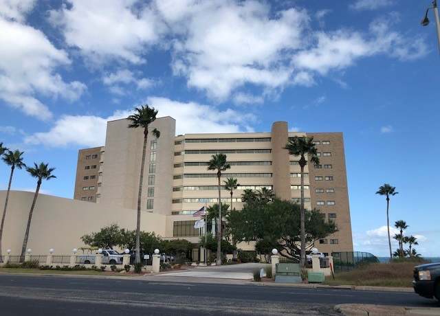 Property at 4350 Ocean Dr #303, Corpus Christi, TX 78412, 3 beds, 2.5 baths