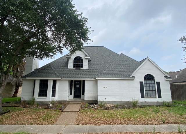 Property at 7429 Lake Maggorie Dr, Corpus Christi, TX 78413, 4 beds, 2.5 baths