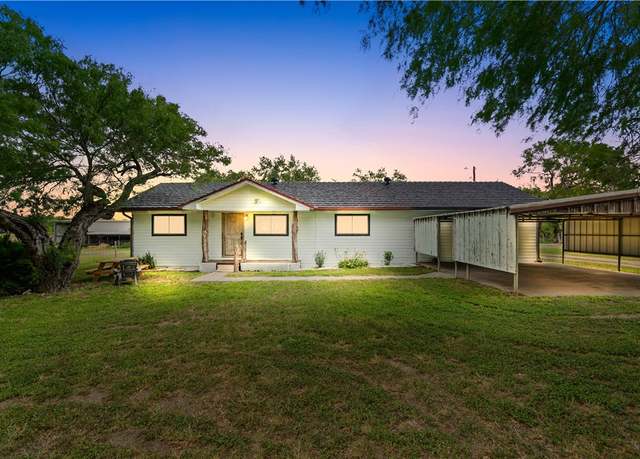 Property at 324 E County Road 2210, Kingsville, TX 78363, 3 beds, 2 baths