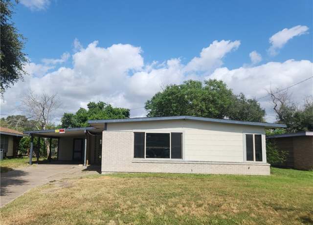 Property at 1514 E Johnston Ave, Kingsville, TX 78363, 3 beds, 1 bath