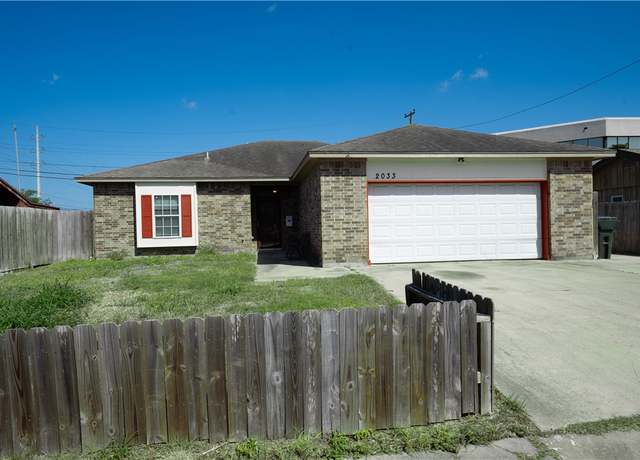 Property at 2033 Briarwood Dr, Corpus Christi, TX 78412, 3 beds, 2.5 baths