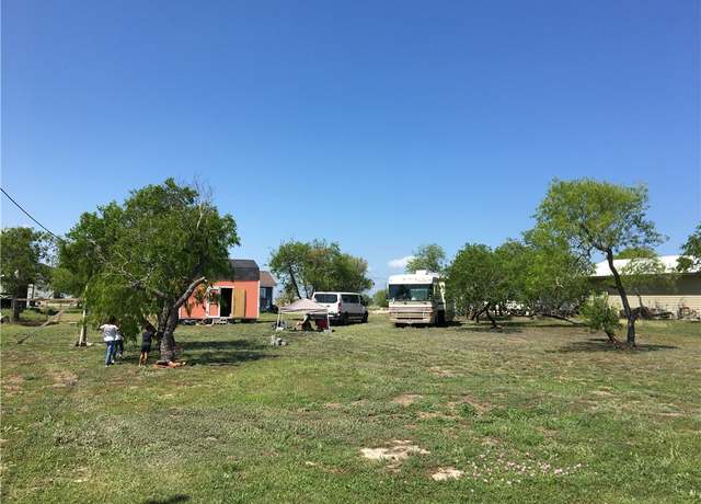 Property at 319 First St, Bayside, TX 78340