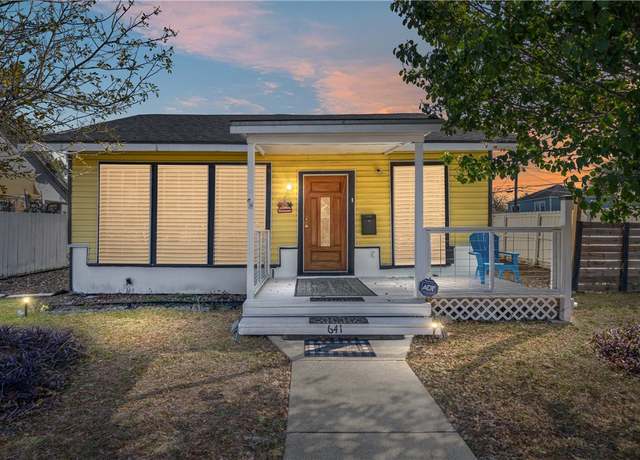 Property at 641 Southern St, Corpus Christi, TX 78404, 2 beds, 2 baths