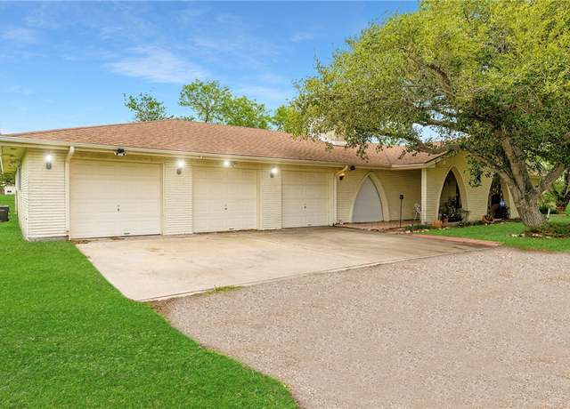 Property at 4176 Cr 3693 Pl, Portland, TX 78374, 4 beds, 3 baths