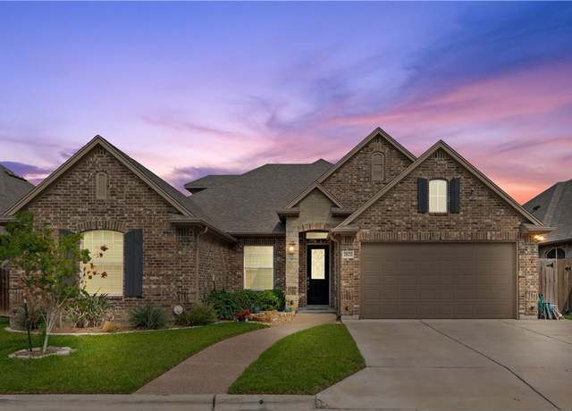 Property at 7822 Rancho Vista Blvd E, Corpus Christi, TX 78414, 6 beds, 4.5 baths