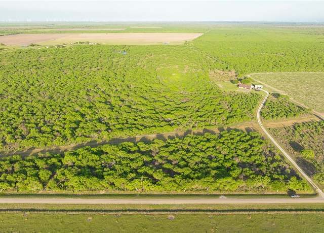 Property at 526 County Road 526, Skidmore, TX 78389