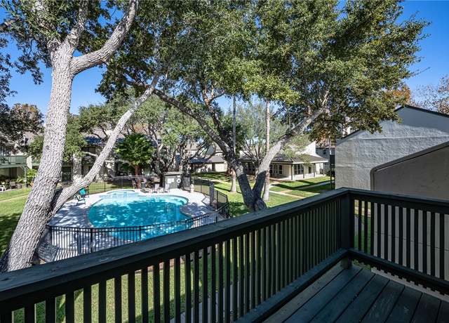Property at 302 Saint Andrews St Unit J-103, Rockport, TX 78382, 2 beds, 1.5 baths