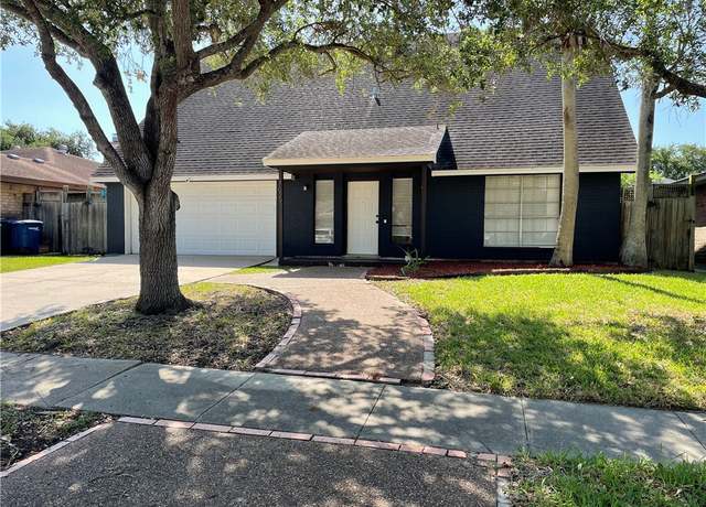 Property at 7029 Tamarron Ct, Corpus Christi, TX 78413, 4 beds, 3.5 baths