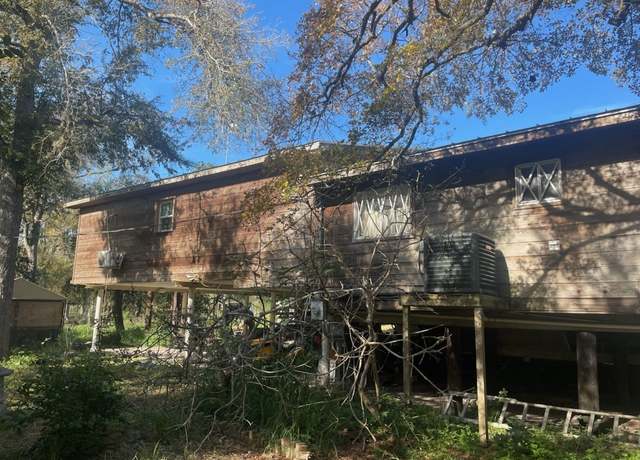 Property at 309 Mission River Oaks Rd, Woodsboro, TX 78393, 4 beds, 3.5 baths
