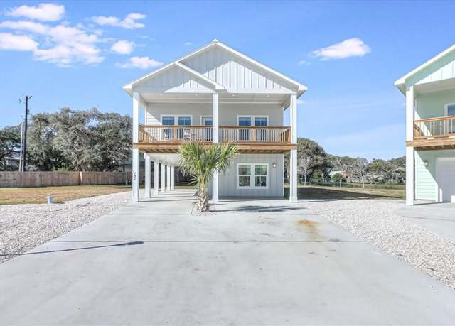 Property at 131 Seven Palms Dr, Fulton, TX 78358, 5 beds, 4 baths