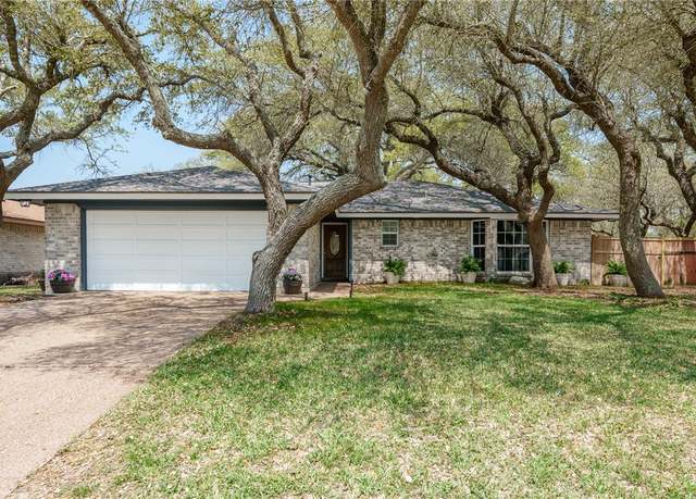 Property at 1214 Enterprise Blvd, Rockport, TX 78382, 3 beds, 2 baths