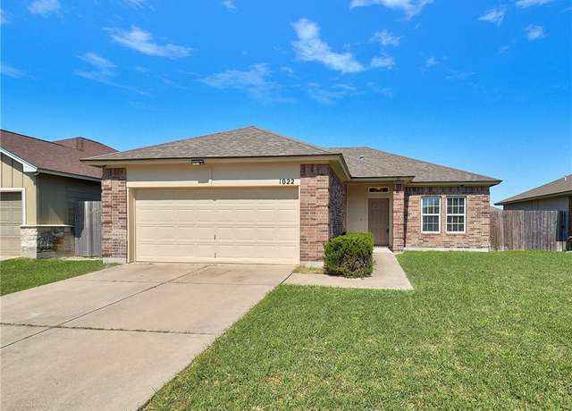 Property at 1022 Livermore St, Portland, TX 78374, 4 beds, 2 baths