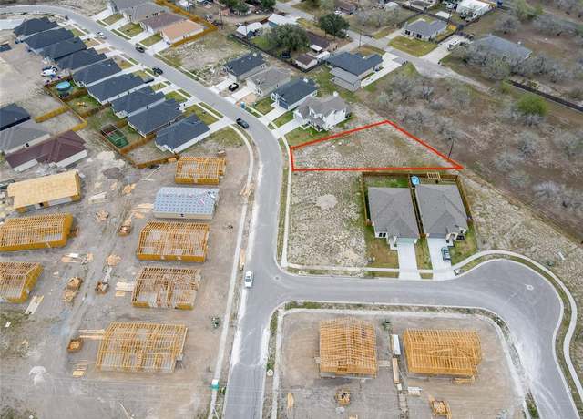 Property at 3602 Rebecca Dr, Corpus Christi, TX 78410