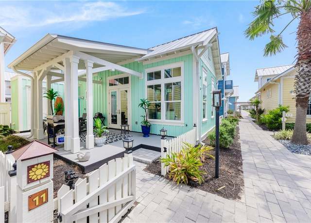 Property at 600 Center N #11, Port Aransas, TX 78373, 1 bed, 1 bath