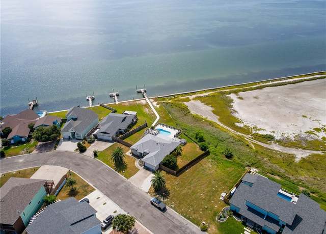 Property at 213 Bayview Dr, Aransas Pass, TX 78336