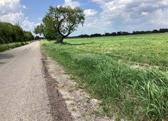 Property at 4596 W Highway 44 Hwy, Alice, TX 78332