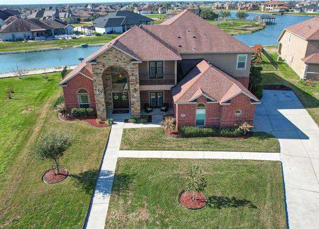 Property at 5933 Lago Vista Dr, Corpus Christi, TX 78414, 4 beds, 4 baths