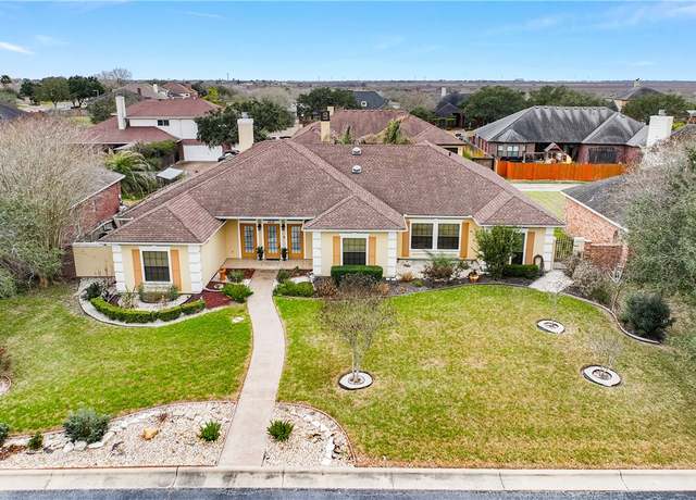 Property at 4337 Lake Ontario Dr, Corpus Christi, TX 78413, 4 beds, 3.5 baths