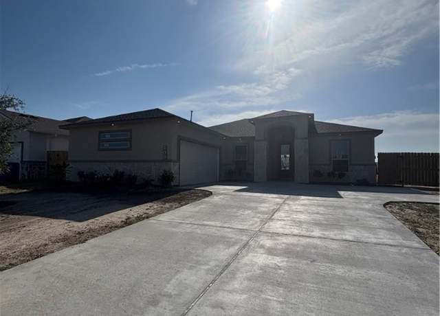 Property at 106 Guadalupe Palm Cir, Portland, TX 78374, 4 beds, 2 baths