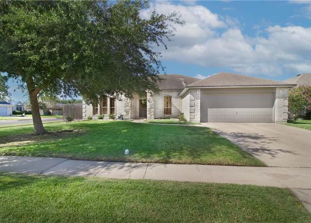 Property at 7002 Madiera Dr, Corpus Christi, TX 78414, 4 beds, 2.5 baths