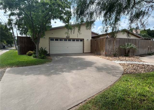 Property at 1504 Morningside Dr, Alice, TX 78332, 3 beds, 2 baths