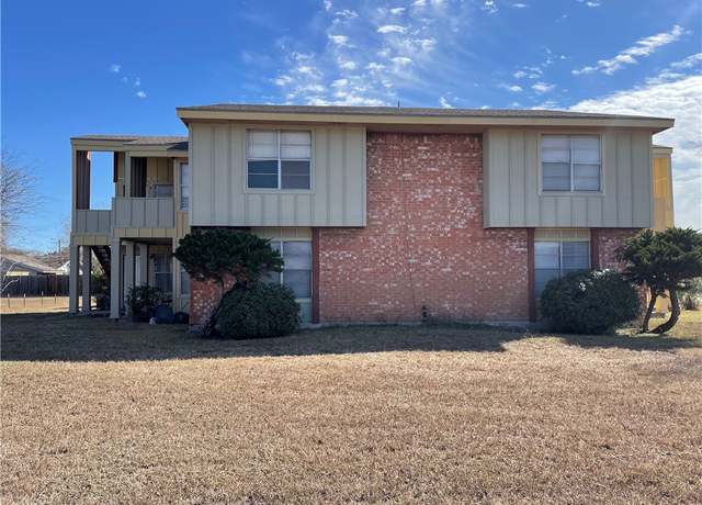 Property at 1410 Moore Ave, Portland, TX 78374, 8 beds, 4 baths