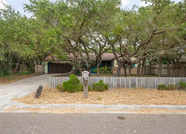 Property at 1508 N Live Oak St, Rockport, TX 78382, 3 beds, 2 baths