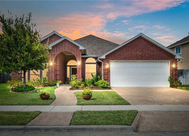 Property at 5434 Graford Pl, Corpus Christi, TX 78413, 4 beds, 3 baths