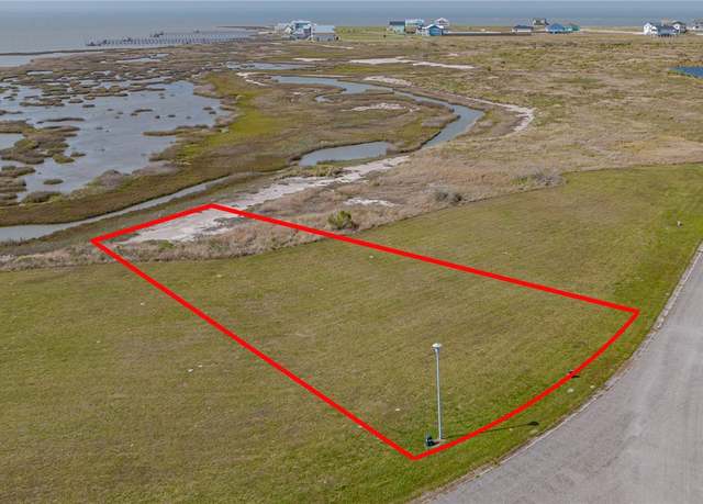 Property at 64 Lake Shr, Rockport, TX 78382