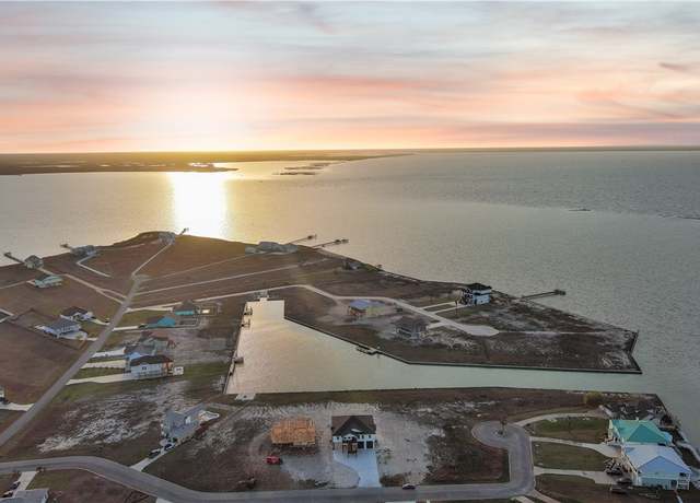 Property at 10 Westpointe, Rockport, TX 78382, 4 beds, 3.5 baths