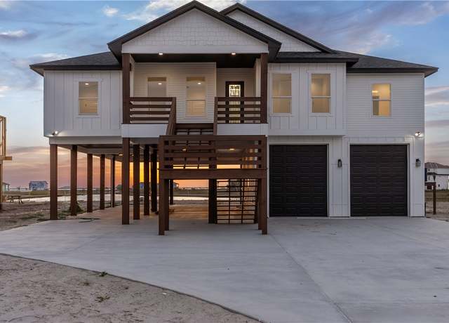 Property at 10 Westpointe, Rockport, TX 78382, 4 beds, 3.5 baths