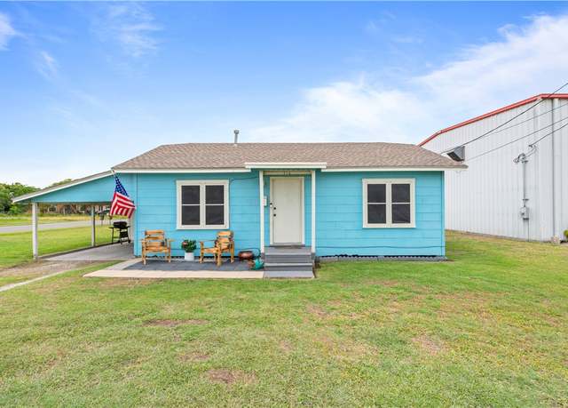 Property at 716 8th St, Portland, TX 78374, 2 beds, 1 bath