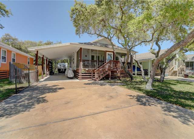 Property at 1023 S Fuqua St, Rockport, TX 78382, 2 beds, 2 baths