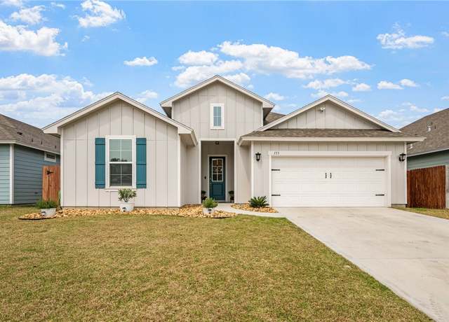 Property at 113 Broad Oak Dr, Rockport, TX 78382, 3 beds, 2 baths