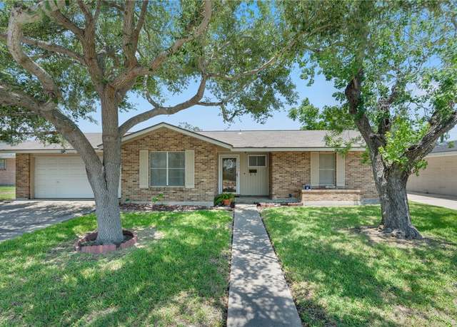 Property at 4006 Bahama Dr, Corpus Christi, TX 78411, 3 beds, 2 baths