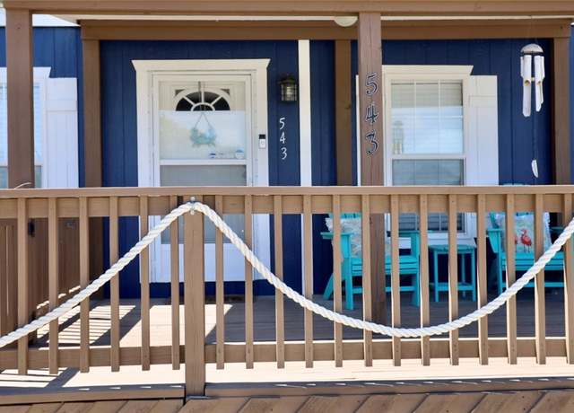 Property at 543 Hickory Ave, Rockport, TX 78382, 3 beds, 2 baths