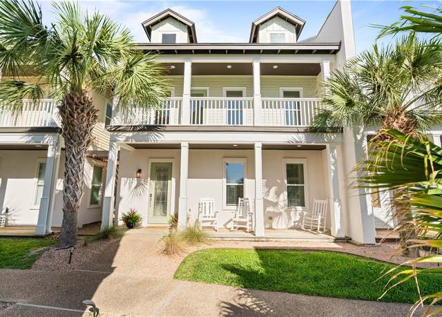 Property at 107 Frontenac Ln, Rockport, TX 78382, 3 beds, 3.5 baths