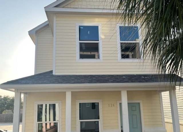 Property at 124 Lavaca, Rockport, TX 78382, 3 beds, 2.5 baths