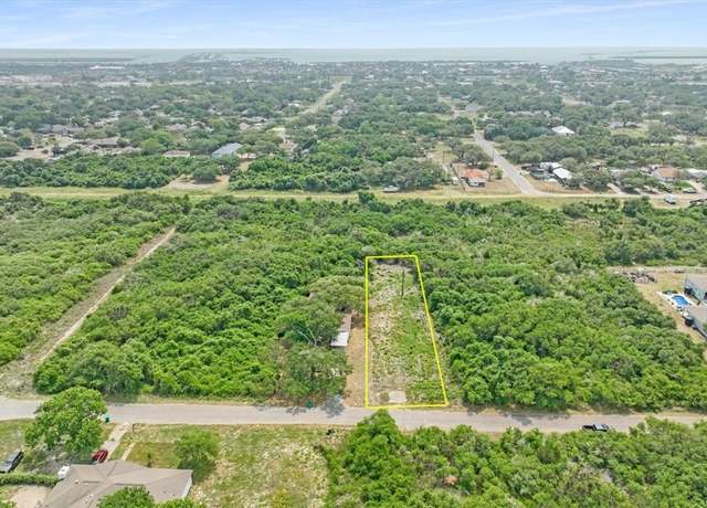 Property at 927 S 7th St, Aransas Pass, TX 78336
