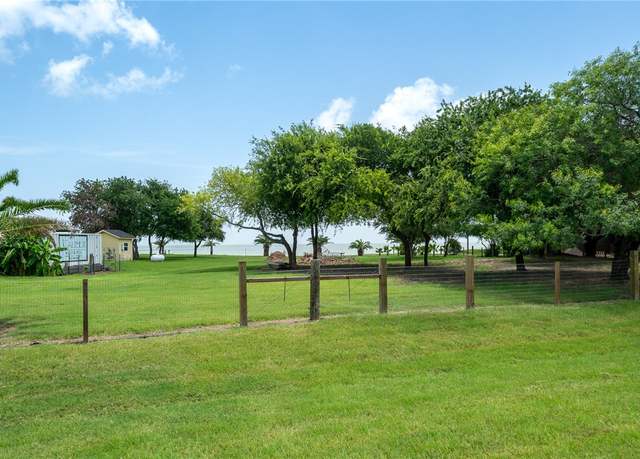 Property at 545 Fm-2040, Austwell, TX 77950