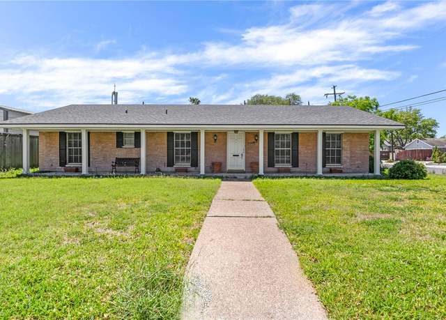 Property at 3401 Floyd St, Corpus Christi, TX 78411, 4 beds, 3 baths
