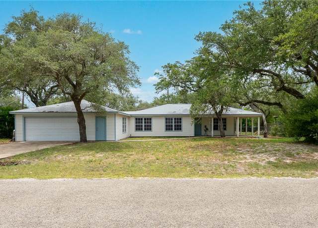 Property at 1910 Johnson Ave, Rockport, TX 78382, 3 beds, 2 baths