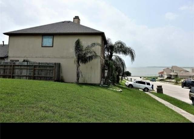 Property at 1000 Bluff Dr, Portland, TX 78374